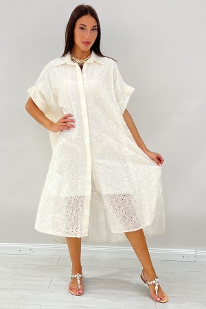 Abito lungo Illy a camicia in pizzo crochet traforato  Abito lungo Illy a camicia in pizzo crochet traforato  Abito lungo Ill...