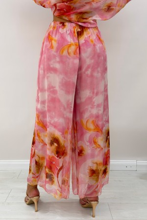 Coordinó la blusa de Dorè y los pantalones con patrón floral abstracto coordinó a Dorè Blusa y pantalones con fantasía floral ..