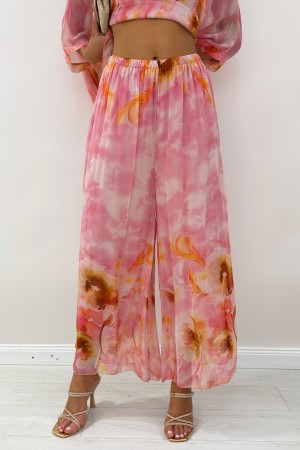 Coordinated Dorè Blouse and Trousers with abstract floral pattern Coordinated Dorè Blouse and trousers with floral fantasy Ast .