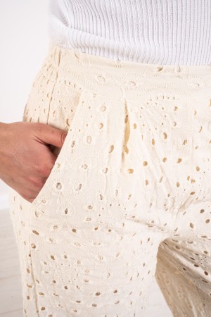 pantalone chic in pizzo san gallo  pantalone chic in pizzo san gallo  pantalone chic in pizzo san gallo