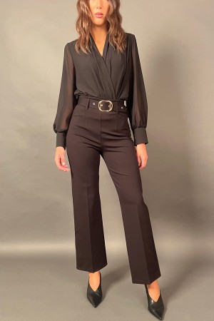Pantalone Black modello palazzo con cinta con dettaglio oro Pantalone Black modello palazzo con cinta con dettaglio oro Panta...