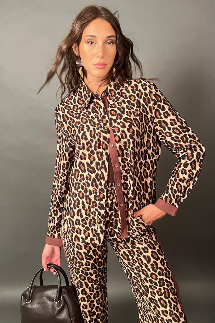Camicia Palma fantasia leopardata con bordi a contrasto Camicia Palma fantasia leopardata con bordi a contrasto Camicia Palma...