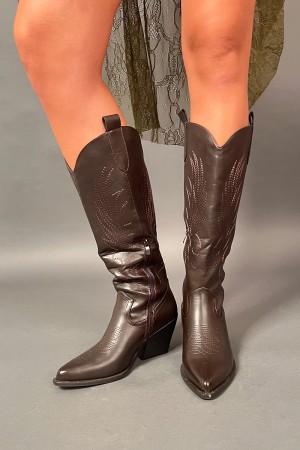 Stivale Texano Four in pelle con tacco  Stivale Texano Four in pelle con tacco  Stivale Texano Four in pelle con tacco