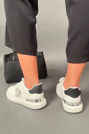 Sneakers Ellen court bianche con suola rialzata e dettagli glitter Sneakers Ellen court bianche con suola rialzata e dettagli...
