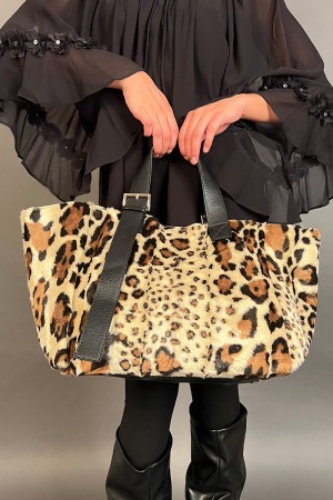 Borsa Jasmine in eco pelliccia a pelo corto fantasia animalier Borsa Jasmine in eco pelliccia a pelo corto fantasia animalier...