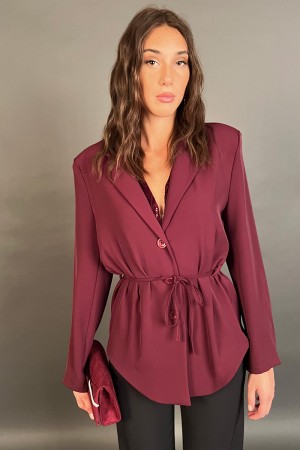 Blazer-Orchidee mit Tasten und Riemenbahnen-Orchidee mit Knöpfen und Strap-Blazer-Orchidee mit Knöpfen und Spitze