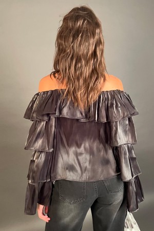 Blusa Cigno a balze effetto lucido metallizzato Blusa Cigno a balze effetto lucido metallizzato Blusa Cigno a balze effetto l...