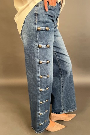 Pantalone Bien in jeans cargo con tasche applicate laterali e dettagli con bottoni metallici decorativi Pantalone Bien in jea...