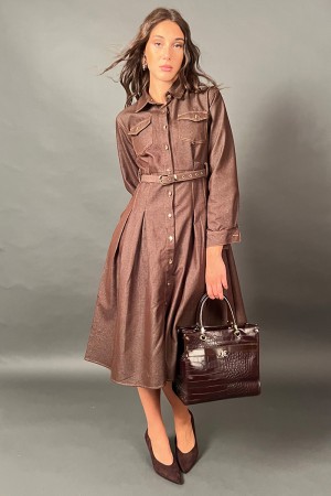 Robe de robe longue Denim Modèle Chemise avec une grande jupe Longue Robe De Penny Denim Chemise à une grande robe à jupe L ... 