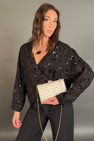 Greta-Bluse mit Blumeneinsätzen in Pailletten und Stoffbluse Greta mit Blumeneinsätzen in Pailletten und Stoffbluse Greta... 