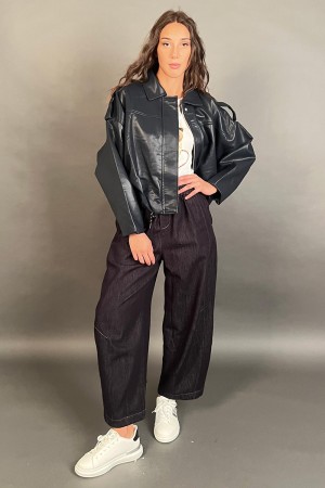 Giacca bomber Alina in eco pelle over  Giacca bomber Alina in eco pelle over  Giacca bomber Alina in eco pelle over