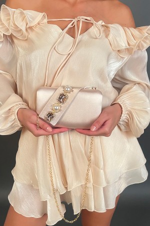 Pochette Stella con dettaglio pietra strass  Pochette Stella con dettaglio pietra strass  Pochette Stella con dettaglio pietr...