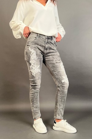Jeans Clelia con dettaglio fiore e paillettes Jeans Clelia con dettaglio fiore e paillettes Jeans Clelia con dettaglio fiore ...