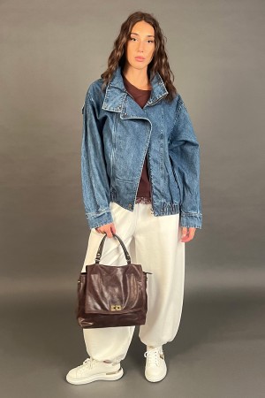 Denim Hemo Jacke mit hohem Kragen über denim Hemo-Jacke mit hohem Kragen über Hämojacke in denim mit hohem Kragen über