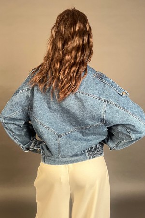 Denim Hemo Jacke mit hohem Kragen über denim Hemo-Jacke mit hohem Kragen über Hämojacke in denim mit hohem Kragen über
