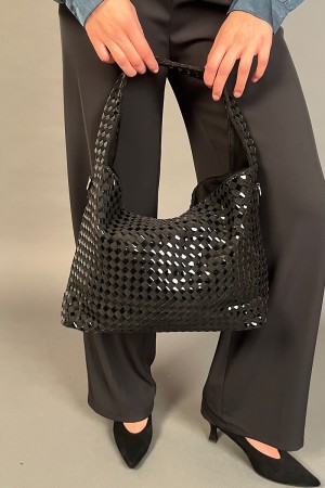 Bali Bag geflochten in Wildleder und glänzend Balanced Bale Bali Bag in Wildleder und glänzend Öko-Leder Bali Weave Bag... 