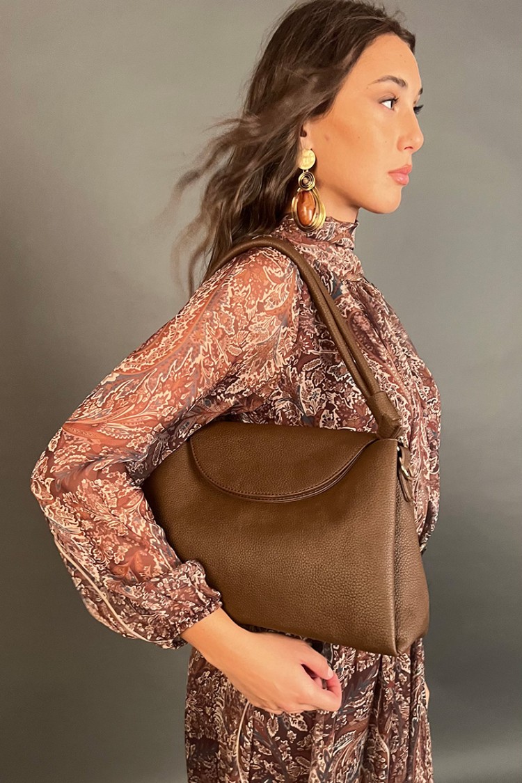 Bolsa Leona en bolso de leona de cuero ecológico en bolsa de leona de cuero ecológico en cuero ecológico