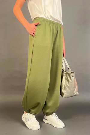 Pantalones de traje de Irina con tachuelas en bolsillos Pantalones de traje Irina con tachuelas en bolsillos. Pantalones TUTE IR