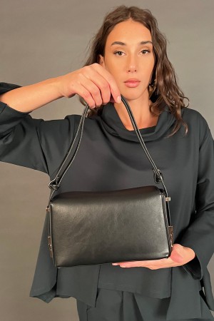 Borsa Elisabeth a mano in ecopelle con dettagli oro Borsa Elisabeth a mano in ecopelle con dettagli oro Borsa Elisabeth a man...