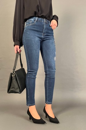 Jeans Orchidea con motivi floreali a strass Jeans Orchidea con motivi floreali a strass Jeans Orchidea con motivi floreali a ...