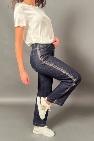 Pantalone jeans Vieste con svaroski e inserti a treccia botanici Pantalone jeans Vieste con svaroski e inserti a treccia bota...