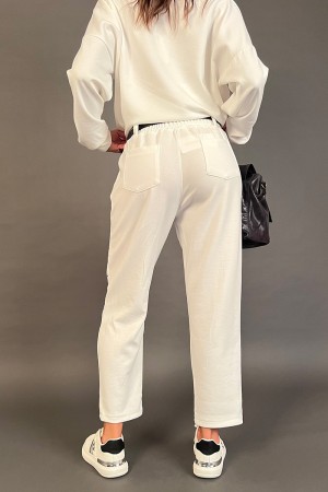 Koordiniert Bony in Sweatshirt Anzug und Hose mit silbernen koordinierten Nieten Bonny in Sweatshirt Anzug und Hose mit Studs...