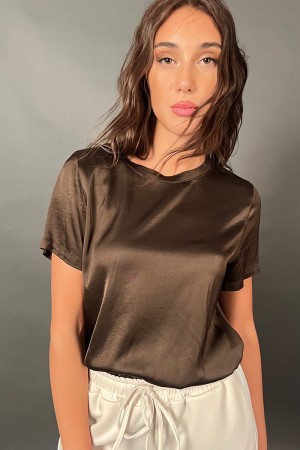 Blouse finesse in viscose short-sleeved blouse blouse in viscose viscose short sleeves blouse flushes in viscose short-sleeved