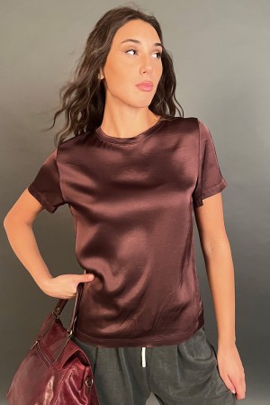 Blusa Finesse in viscosa a maniche corte Blusa Finesse in viscosa a maniche corte Blusa Finesse in viscosa a maniche corte