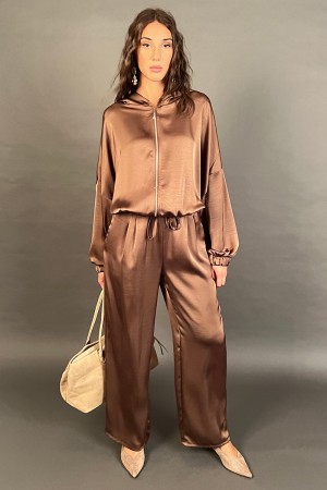 Coordinato Jenny bomber con zip e pantalone a palazzo  Coordinato Jenny bomber con zip e pantalone a palazzo  Coordinato Jenn...