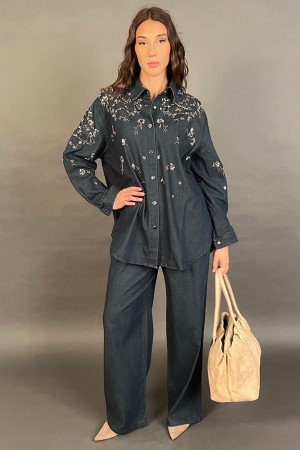 Coordinato Mesu camicia over e pantalone in denim con perline decorative  Coordinato Mesu camicia over e pantalone in denim c...