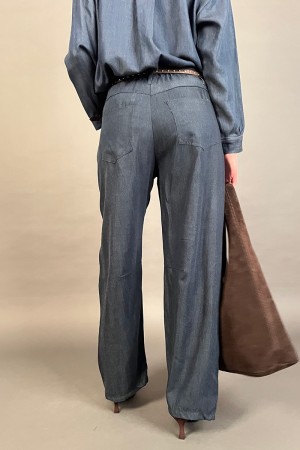 Coordinato Mesu camicia over e pantalone in denim con perline decorative  Coordinato Mesu camicia over e pantalone in denim c...