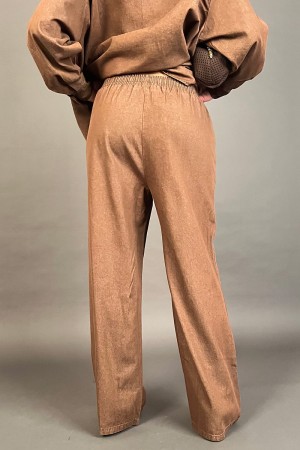 Coordinato Sabbia camicia e pantalone con inserti gioiello e floreali  Coordinato Sabbia camicia e pantalone con inserti gioi...