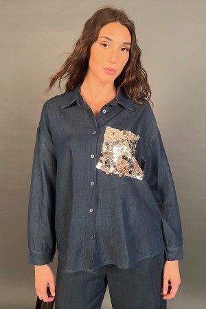 Camicia Limy over con tasca gioiello con paillettes piatte Camicia Limy over con tasca gioiello con paillettes piatte Camicia...