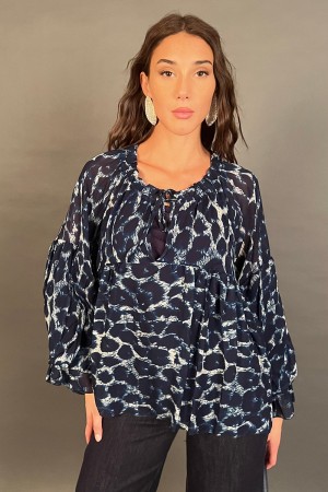 Blusa Violetta con fantasia animalier con maniche a palloncino  Blusa Violetta con fantasia animalier con maniche a palloncin...