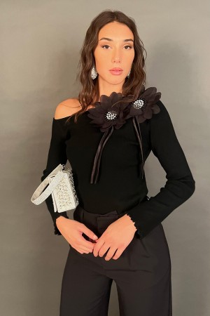 Margherita Mesh mit Stoffblumen in 3D Perlen und Schmuck Gänseblümchen Strick mit Blumen in 3D Stoff Perlen und Schmuck... 