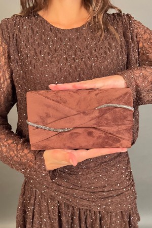 Pochette fiocco in ecocamoscio con filo di strass  Pochette fiocco in ecocamoscio con filo di strass  Pochette fiocco in ecoc...