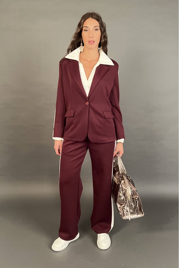Coordinato Elle in tuta con giacca e pantalone con striscia laterale a contrasto Coordinato Elle in tuta con giacca e pantalo...