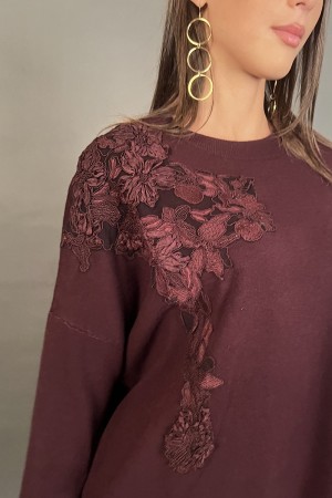 Maglia Venere con dettagli in pizzo Maglia Venere con dettagli in pizzo Maglia Venere con dettagli in pizzo