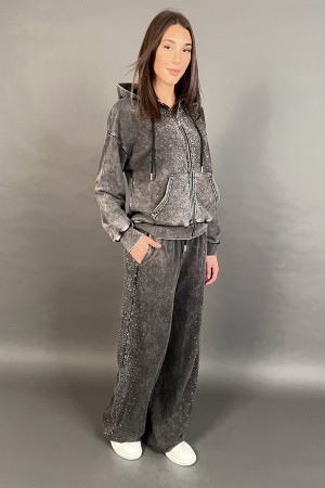Coordinato Vittoria con felpa cerniera e cappuccio con piccoli strass e pantalone a palazzo con strass  Coordinato Vittoria c...