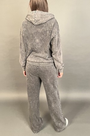 Coordinato Vittoria con felpa cerniera e cappuccio con piccoli strass e pantalone a palazzo con strass  Coordinato Vittoria c...