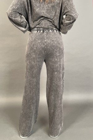 Coordinato Vittoria con felpa cerniera e cappuccio con piccoli strass e pantalone a palazzo con strass  Coordinato Vittoria c...