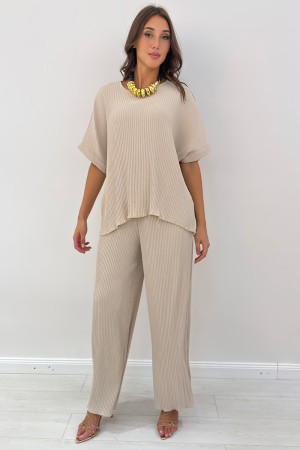 Coordinato Denny blusa e pantalone 100% viscosa vestibilità morbida Coordinato Denny blusa e pantalone 100% viscosa vestibili...
