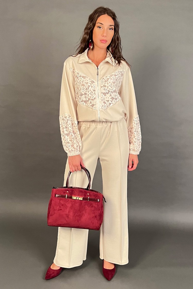 Coordinato Moka felpa e pantalone con inserti in pizzo Coordinato Moka felpa e pantalone con inserti in pizzo Coordinato Moka...