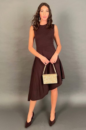 Langes Milan-Kleid in asymmetrischer Kostengewebe sammelt 