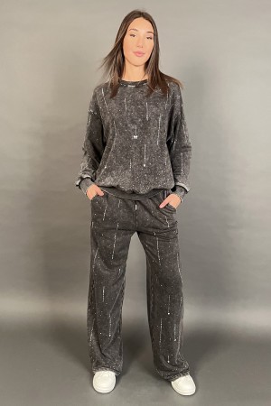 Coordinato Susy felpa girocollo con strass e decoro fiocco pantalone a palazzo  Coordinato Susy felpa girocollo con strass e ...