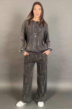 Coordinato Susy felpa girocollo con strass e decoro fiocco pantalone a palazzo  Coordinato Susy felpa girocollo con strass e ...