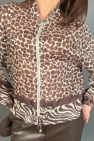 Bomber Nova in fantasia mix animalier con cerniera frontale Bomber Nova in fantasia mix animalier con cerniera frontale Bombe...