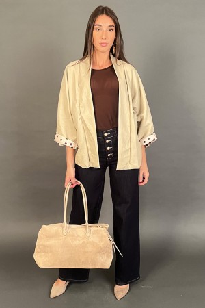 Giacca Kate in ecopelle con maniche tre quarti con interno a pois Giacca Kate in ecopelle con maniche tre quarti con interno ...