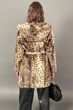 Ecopelliccia Aloa Animalier con cintura removibile in vita  Ecopelliccia Aloa Animalier con cintura removibile in vita  Ecope...