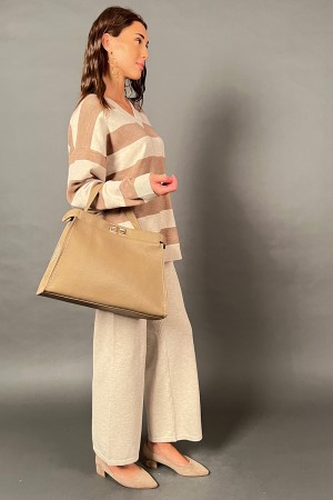 MINNY coordinated in mesh with horizontal striped blouse and solid color trousers
